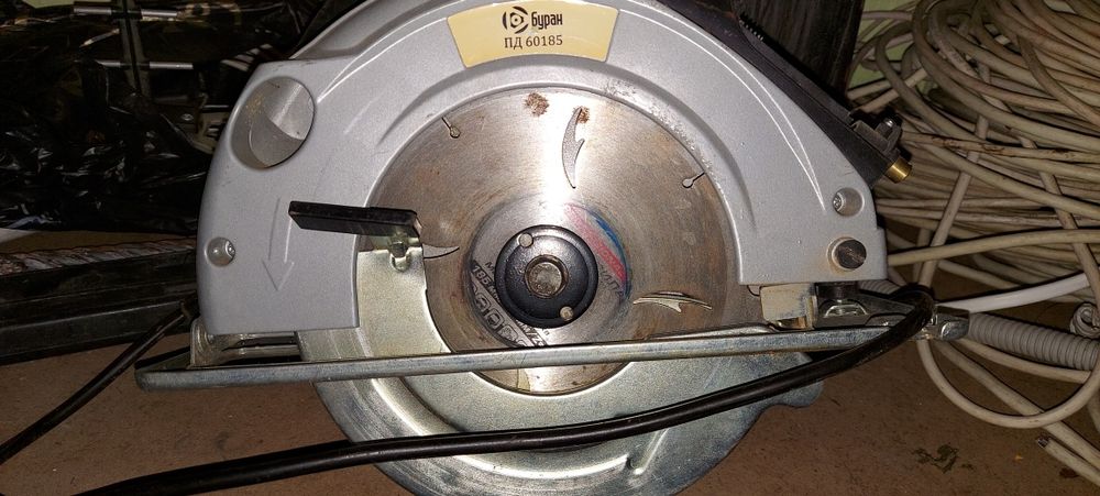 Циркулярна пила Буран ПД 60185