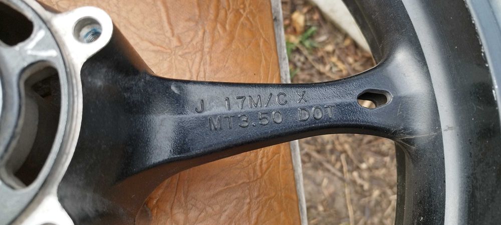 Колесо переднє Suzuki GSX-R 600/750 K6 K7 чи 1000 K5 K6 диск передний