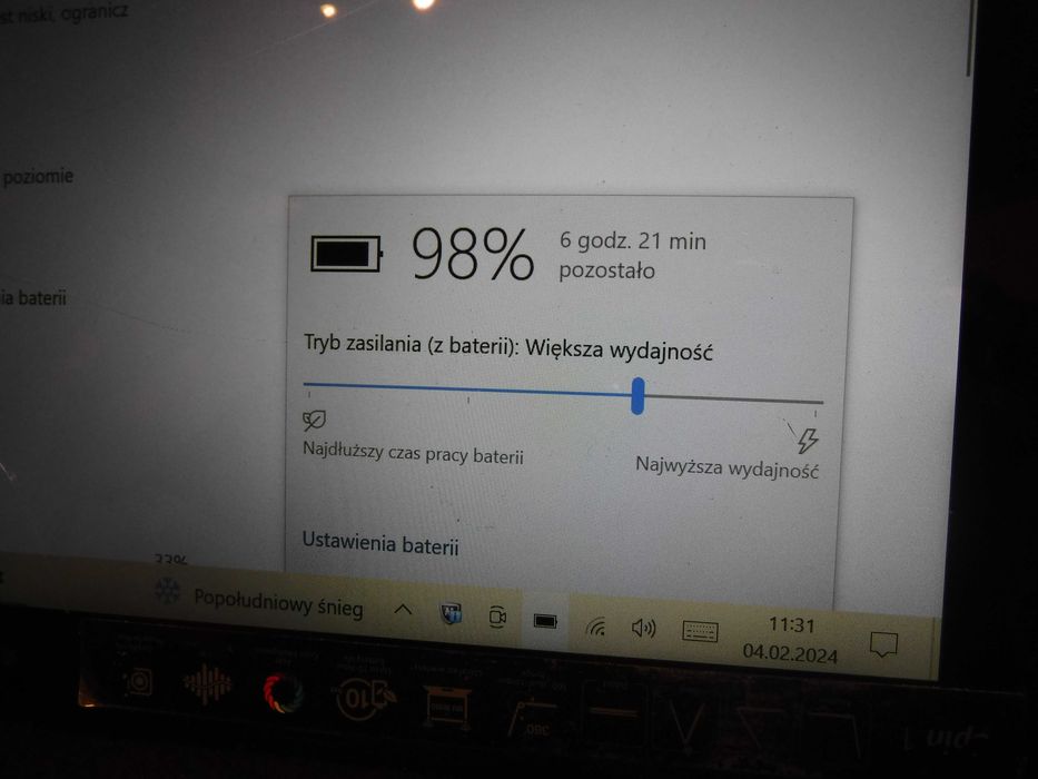 laptop acer spin 1 sp113-31  pozn  - popękany ekran