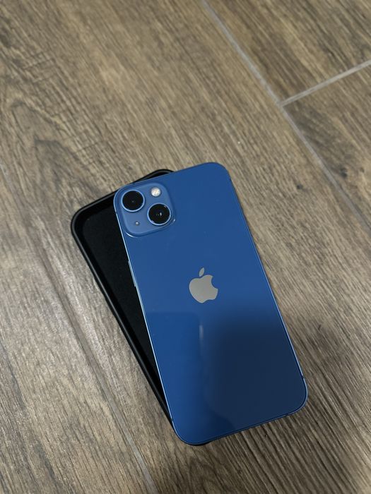 Продам срочно iPhone 13/128 стан ідеальний