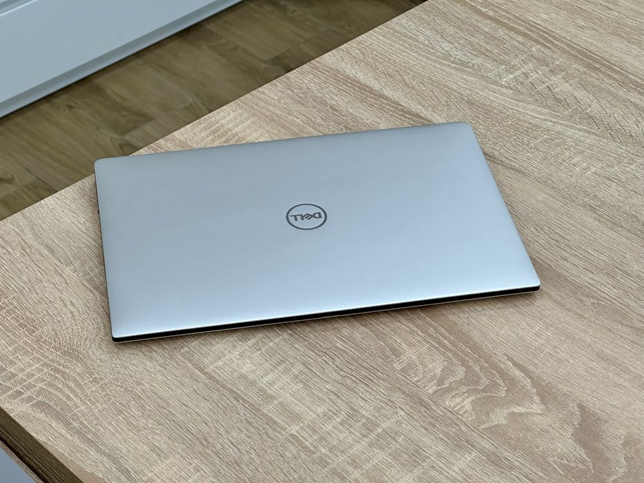 Dell XPS 13 7390 i7-10710U / 16GB / 512 GB SSD / 4K Touch