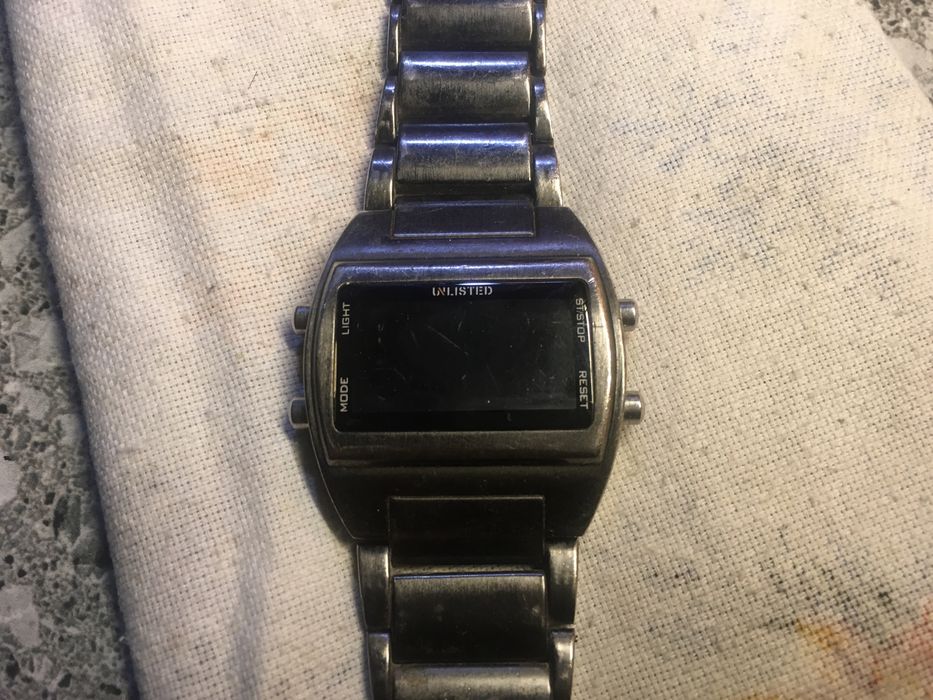 Часы наручные unlisted