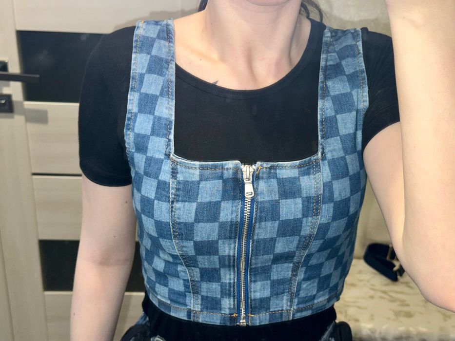 Костюм джинси,топ на замок,спідниця