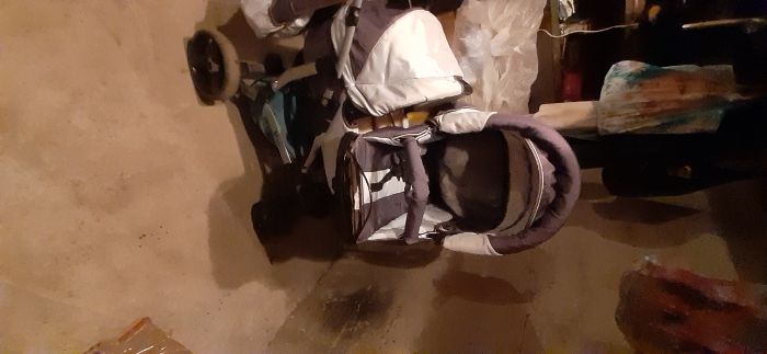 Детская коляска зима лето.