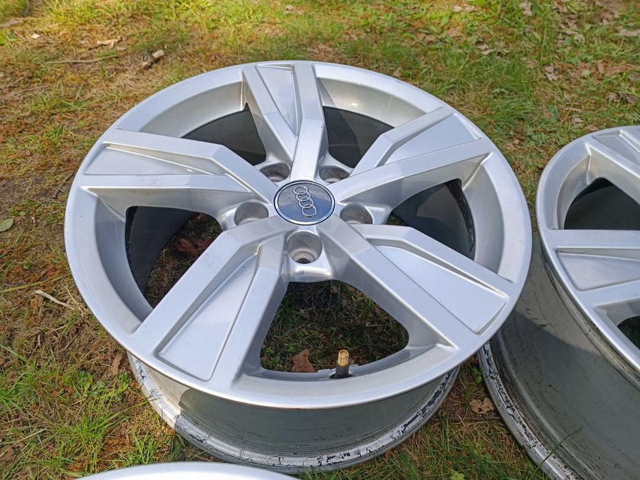 AUDI A4 B9 Felgi 7Jx16 16" ET35 oryginalne Q3 dużo zdjęć Alu felgi