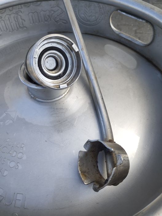 Cuba inox 50 litros com torneira e chave de aperto em aço inoxidável