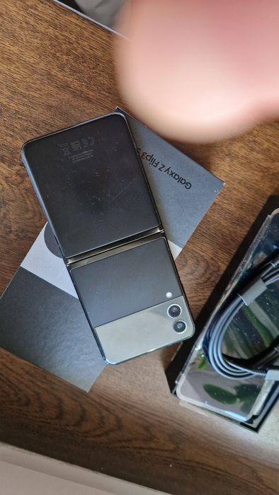 Smartfon Samsung Galaxy z Flip3 5G