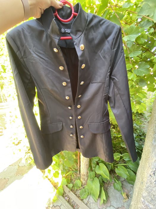 Жіночий піджак чорний 44-46 розмір