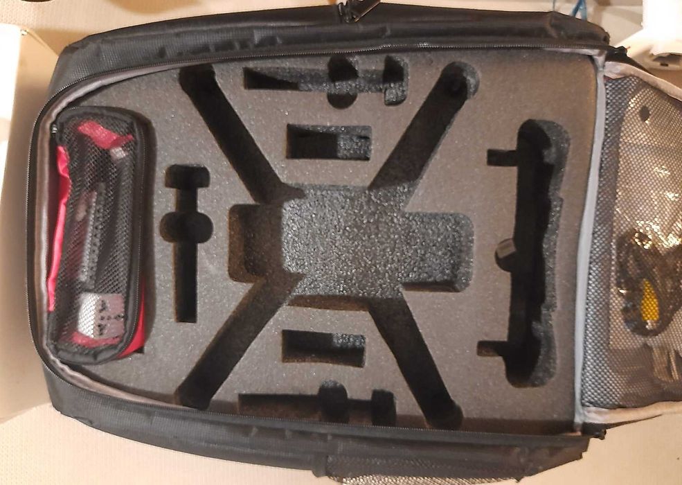 Dron Fimi A3+dodatki (m.in. dedykowana torba, gogle FPV Eachine ev800)