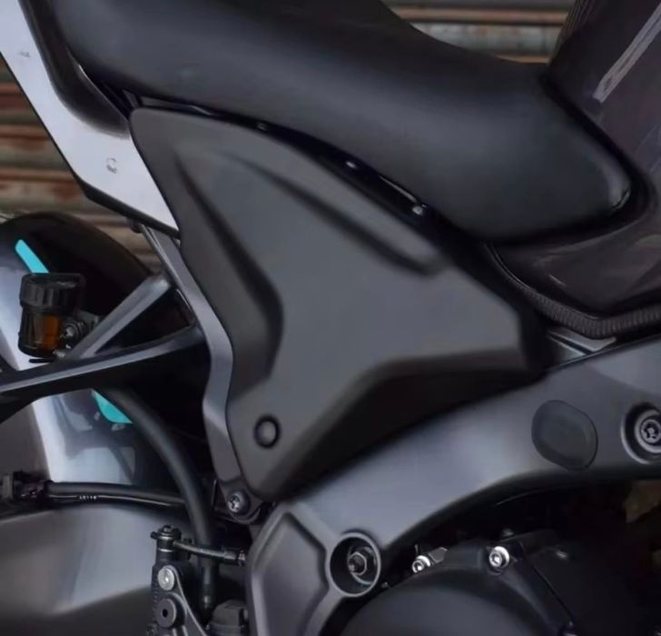 Carenagem lateral Espólio lateral MT-09