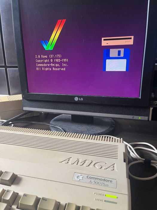 Commodore Amiga 500 Plus Cartoon Classics UK