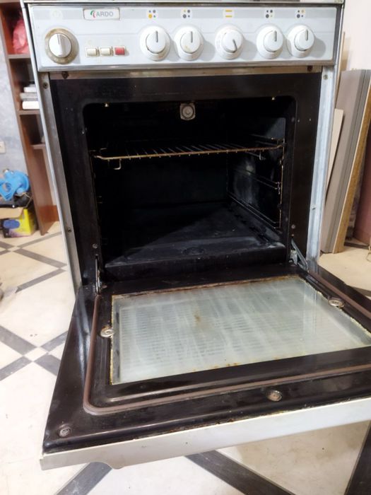 Газова плита ARDO з духовкою – робоча