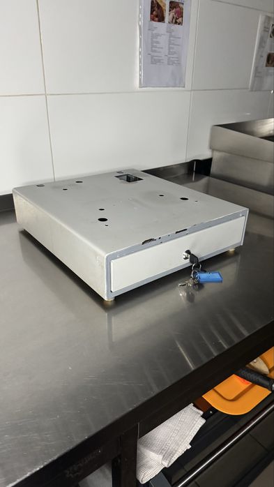 Касовий грошовий ящик