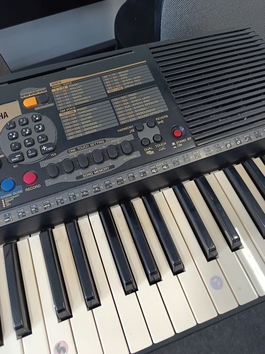 Keyboard Yamaha PSR 225