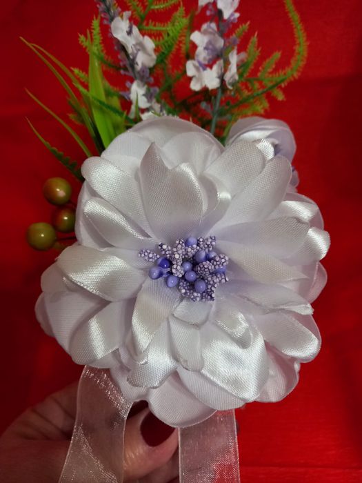 Бутоньєрка весільна