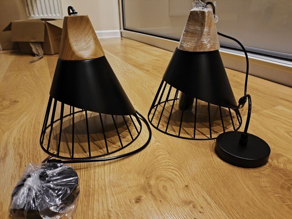 Dwie lampy loft wiczace czarne