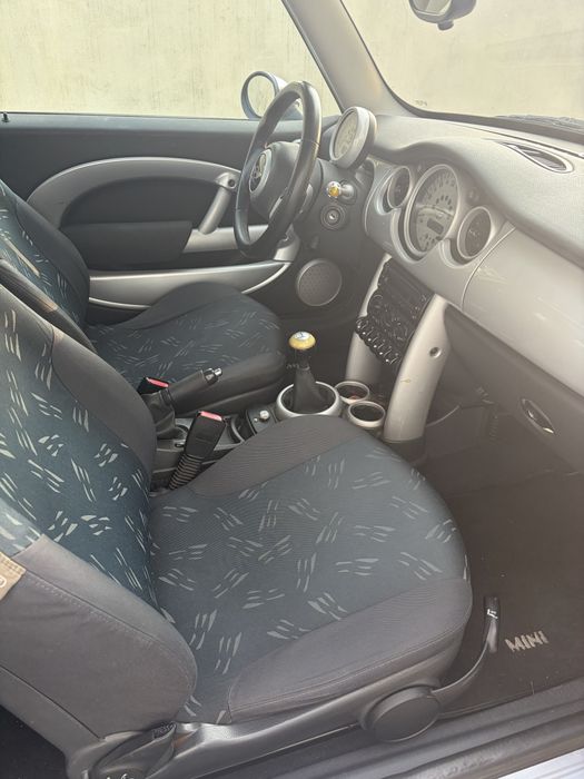 Mini one 1.4D motor toyota