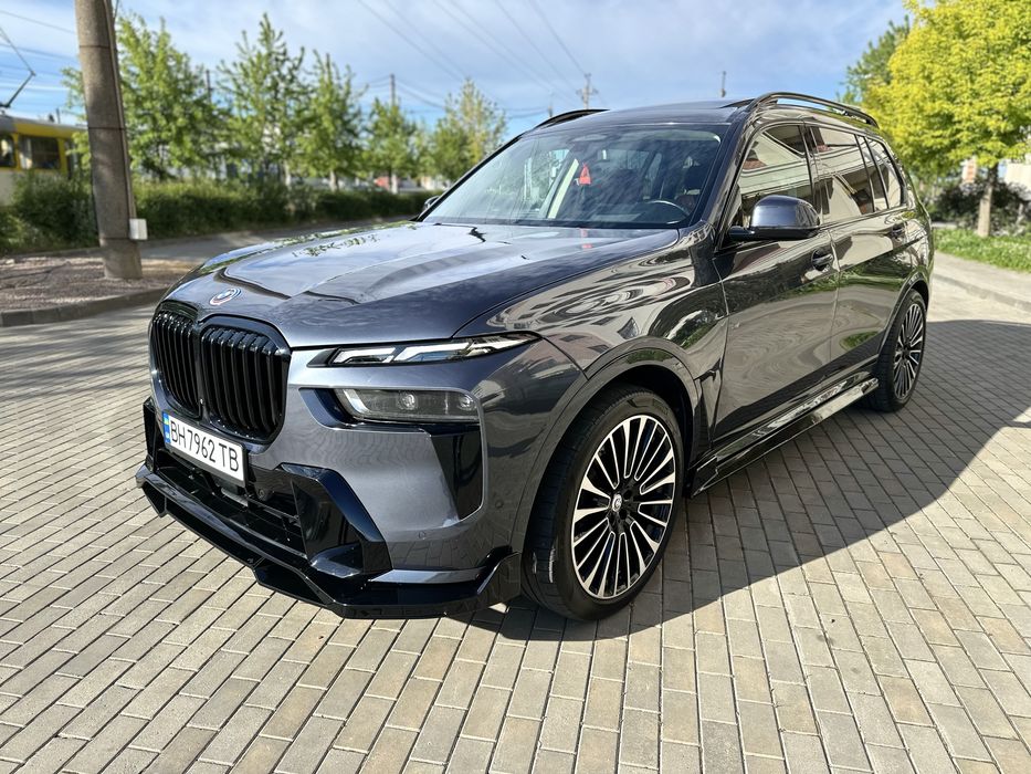 Обвес рестайлига BMW X7 G07 M-Tech 2022+ бампер фары