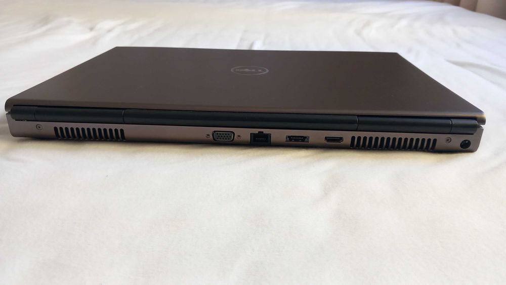 Laptop Dell Precision M4700 - uszkodzony, bez dysków
