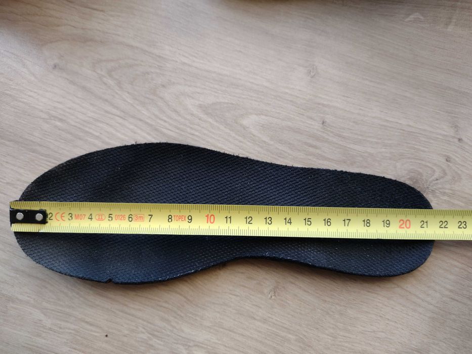 Buty dziecięce Dr. Martens r. 33 czarne 1460J