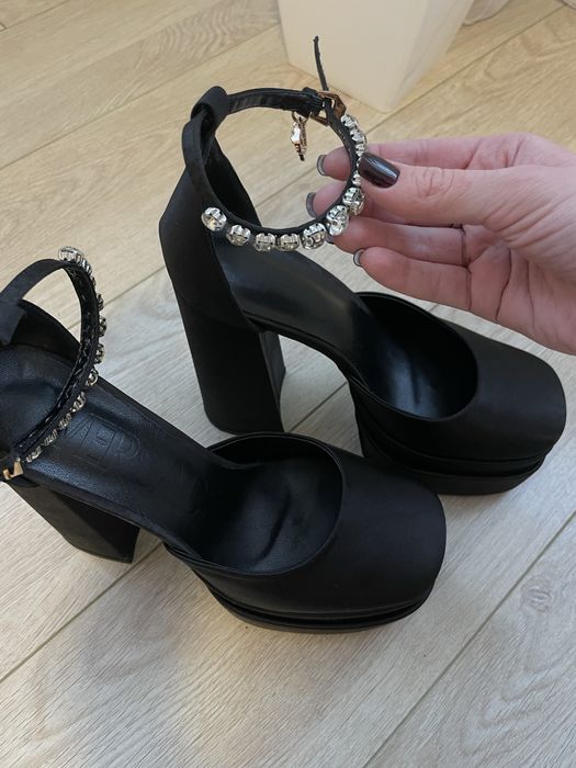 Туфлі 1:1 ОРИГІНАЛ на підборах Versace