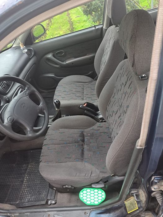 Vendo veículo usado