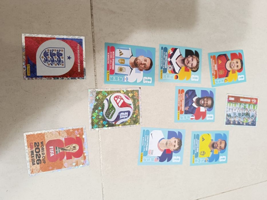 Pack 30 cartas mundial. Custo de 35€
