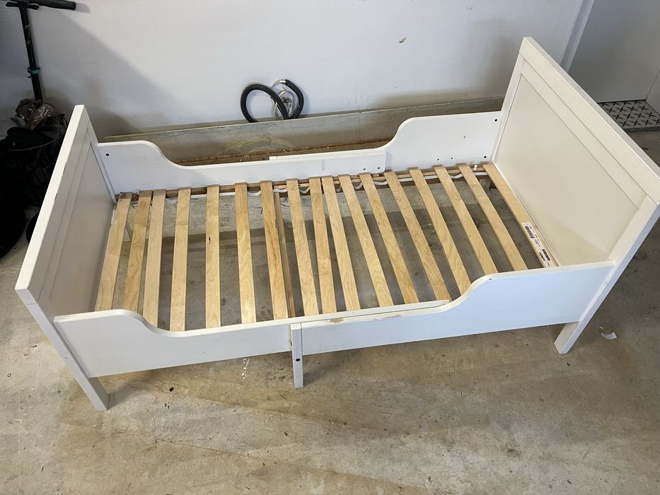 Lóżko ikea sundvik