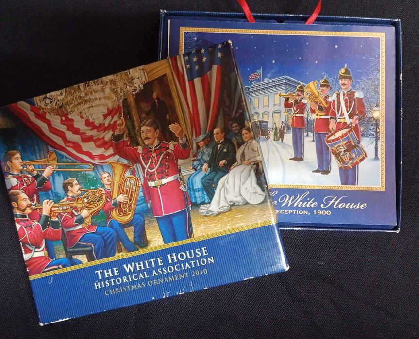 Різдвяна плакетка від Амбасади Сполучених Штатів 2010/ Знак/ Сувенір/