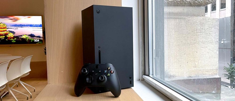 Xbox séries X com caixa capa de proteção  usada 10h ou 20h