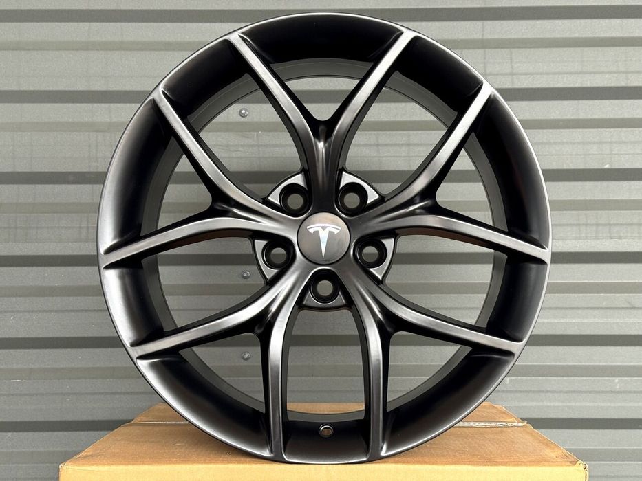 Чорні Диски нові R18 5x114.3 Tesla Model 3 S X Y тесла модел с