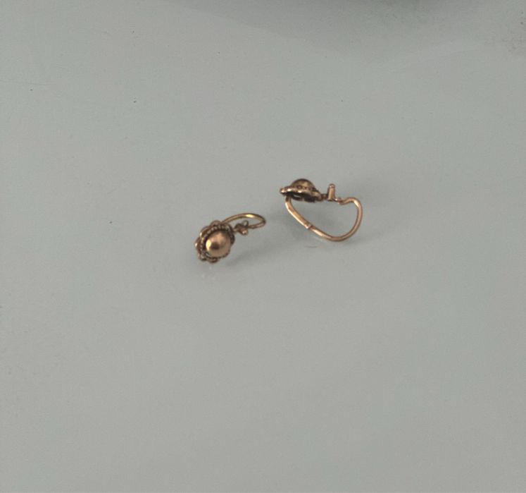 brincos de ouro (muito antigos)