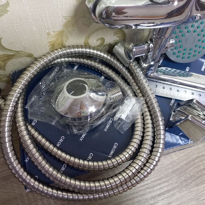 СТОП АКЦИЯ!!Смеситель/змішувач/кран для ванны с лейкой и шлангом душа