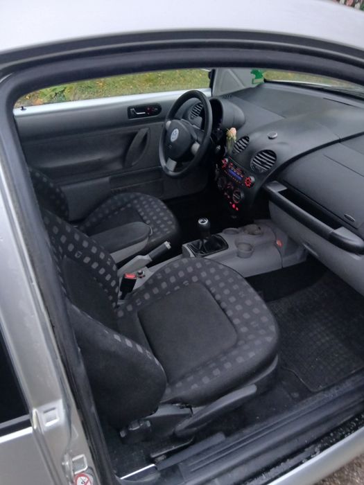 Volkswagena New Beetle 2.0