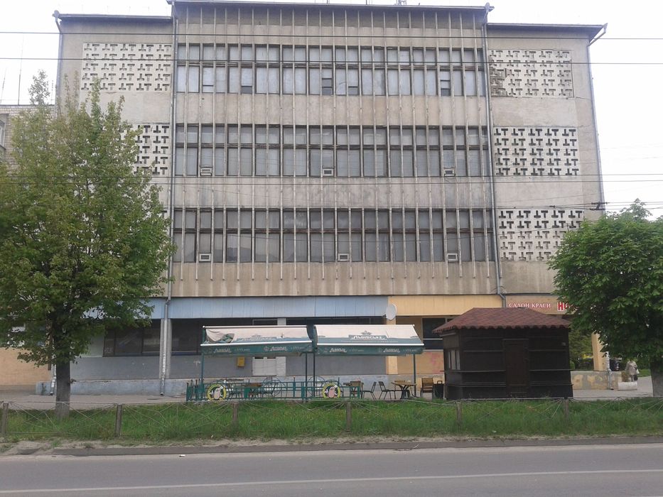 Оренда Укртелеком! 520,5 м²;  м. Чернівці, вул. Сергія Скальда, 2а