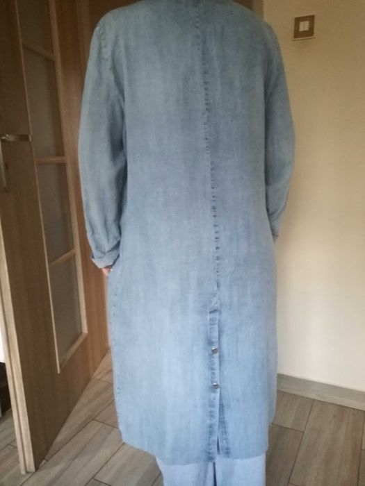 Sukienka w kolorze jeansu