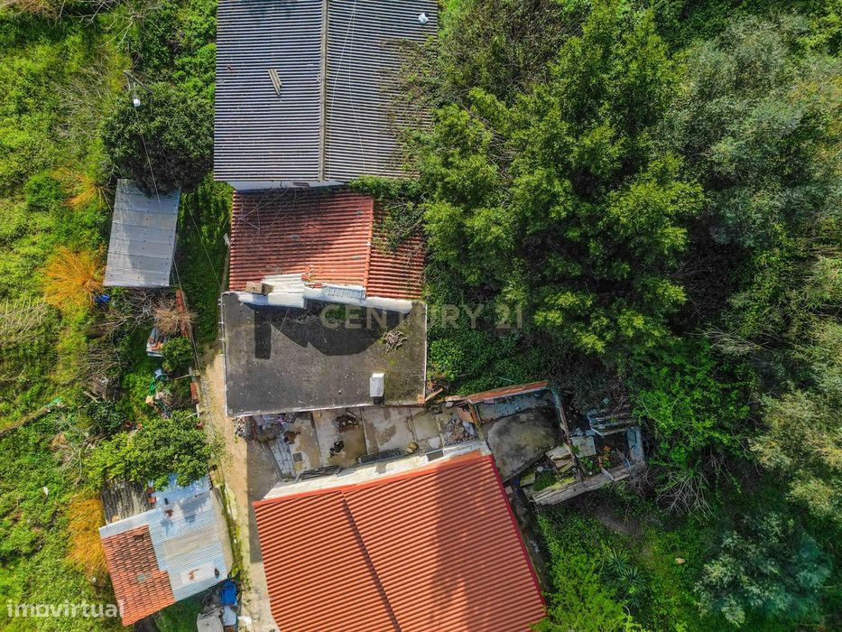 Moradia para recuperar inserida em antiga azenha - Souselas, Coimbra
