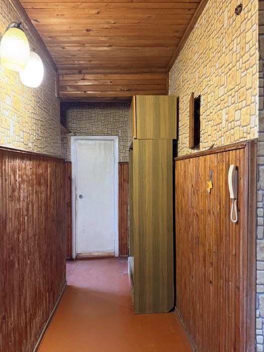 Продаж 2-кімнатної квартири вул. Вадима Гурова, 11