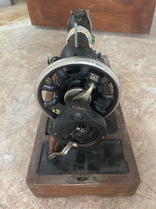 Продам машинки швейные