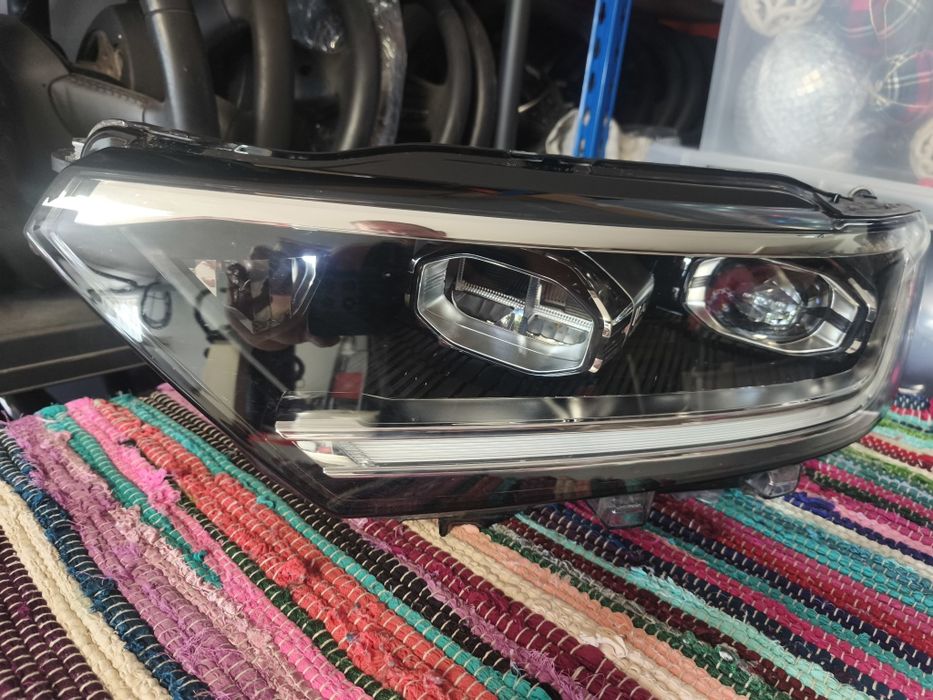 Farol esquerdo IQ led VW T-Roc facelift - 2GA941035AH