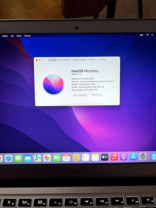 MacBook Air 13" (2017)