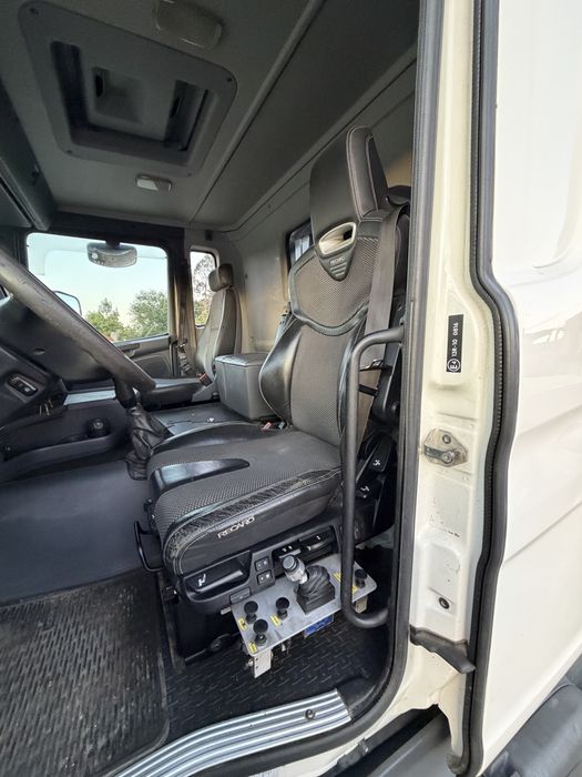Scania G420 tribasculante 6x4