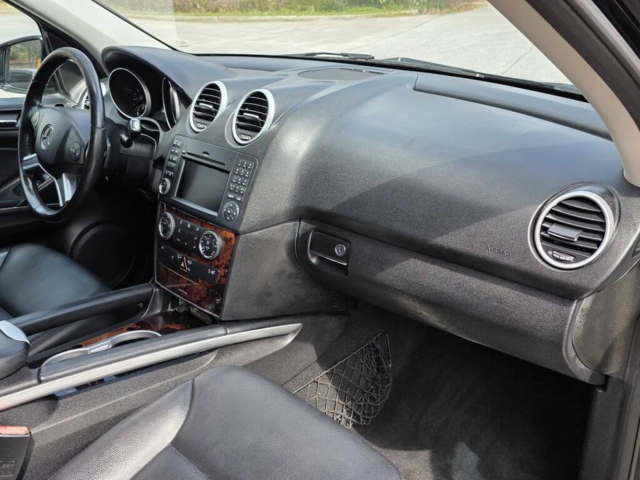 Mercedes-Benz M-Class ML 350 4MATIC      2011