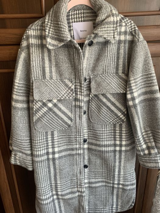 Пальто жіноче Bershka