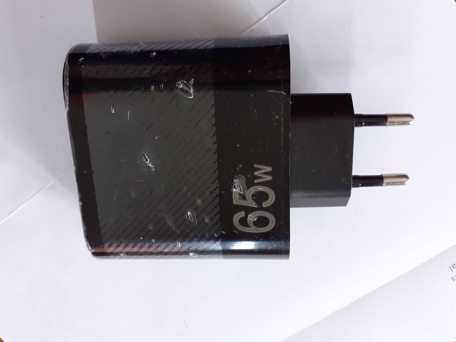 Carregador 65w USB-A e USB-C