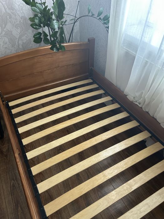 Односпальне ліжко з матрасом 80х200