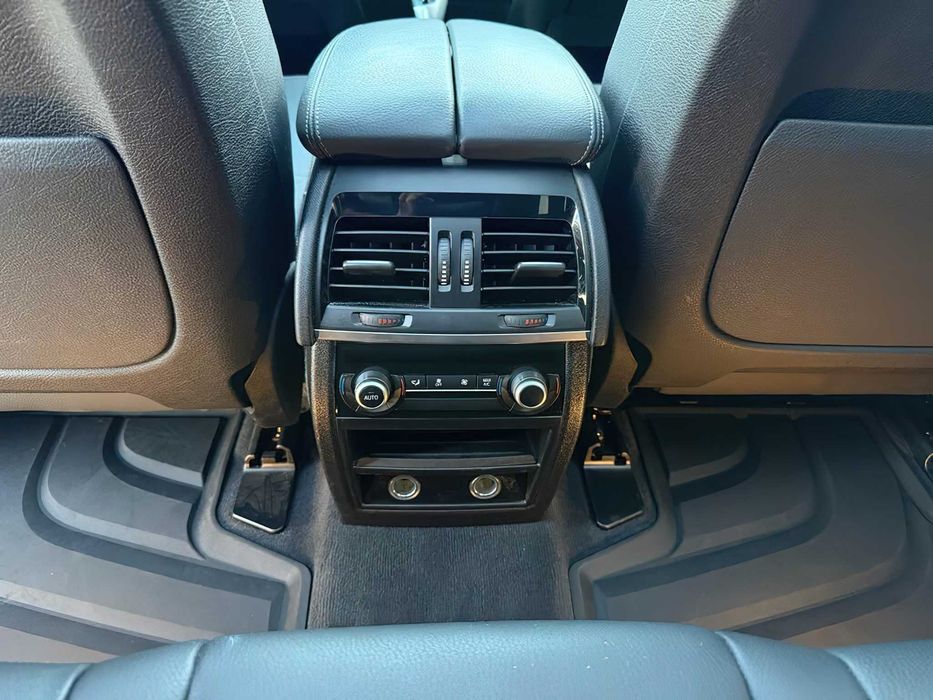 BMW X5      2018