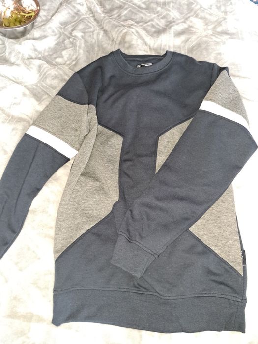 Sweterek Cropp..