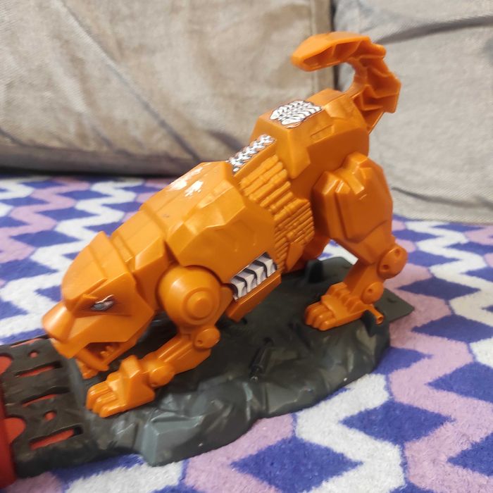 Ігровий набір трек Хот Вилс Monster Trucks Sabretooth Showdown Hero