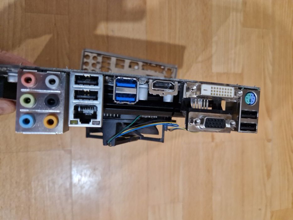 Intel i7-4770 +Материнка s1150  мощний комплект 8потоків